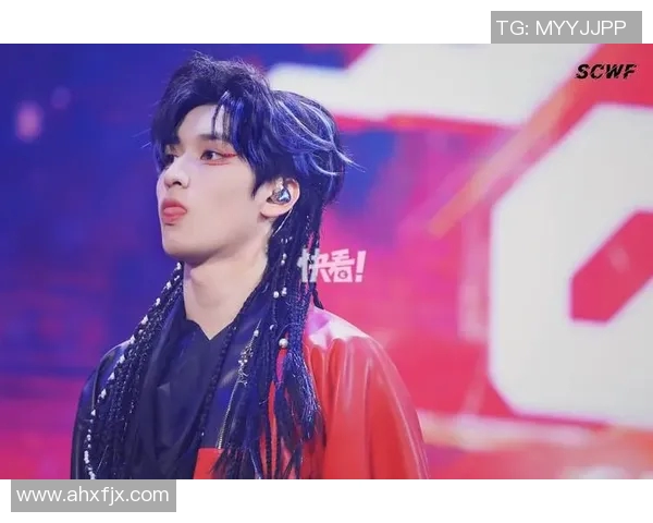 严浩翔心目中的足球偶像是谁他追随的明星足坛传奇揭秘